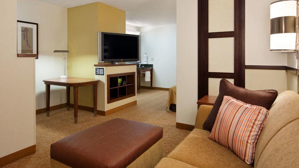 Hyatt Place Atlanta Buckhead Bagian luar foto