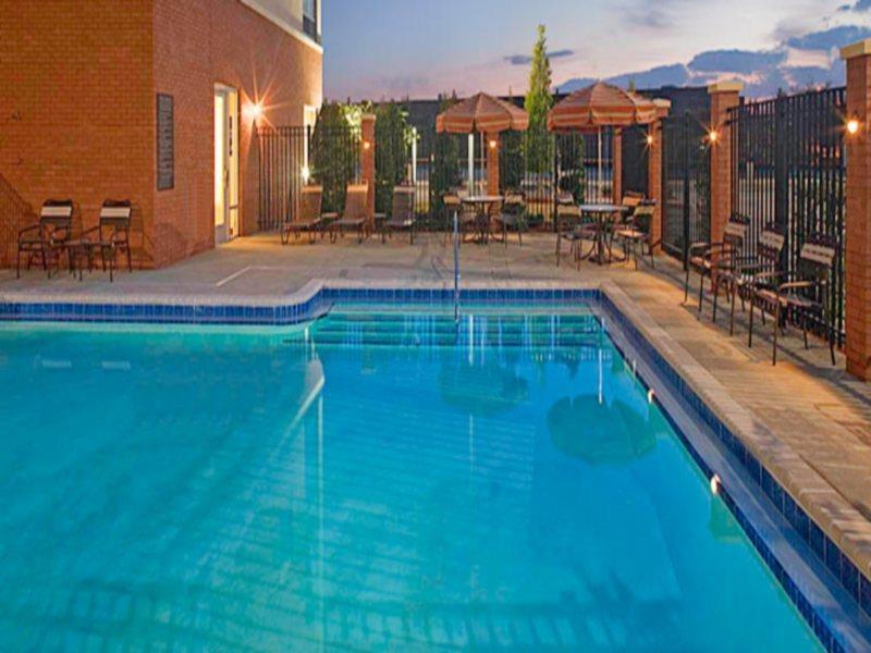 Hyatt Place Atlanta Buckhead Bagian luar foto